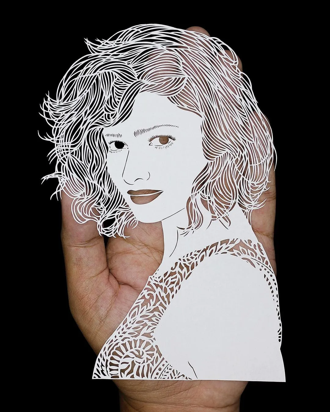 Les délicates sculptures de papier découpé de Parth Kothekar Les delicates sculptures de papier decoupe de Parth Kothekar 45 Les-delicates-sculptures-de-papier-decoupe-de-Parth-Kothekar