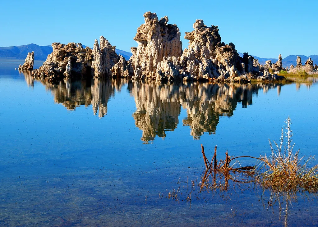 Les fabuleux paysages du lac Mono, mer morte de Californie Les fabuleux paysages du lac Mono mer morte de Californie 14 Les-fabuleux-paysages-du-lac-Mono-mer-morte-de-Californie-14
