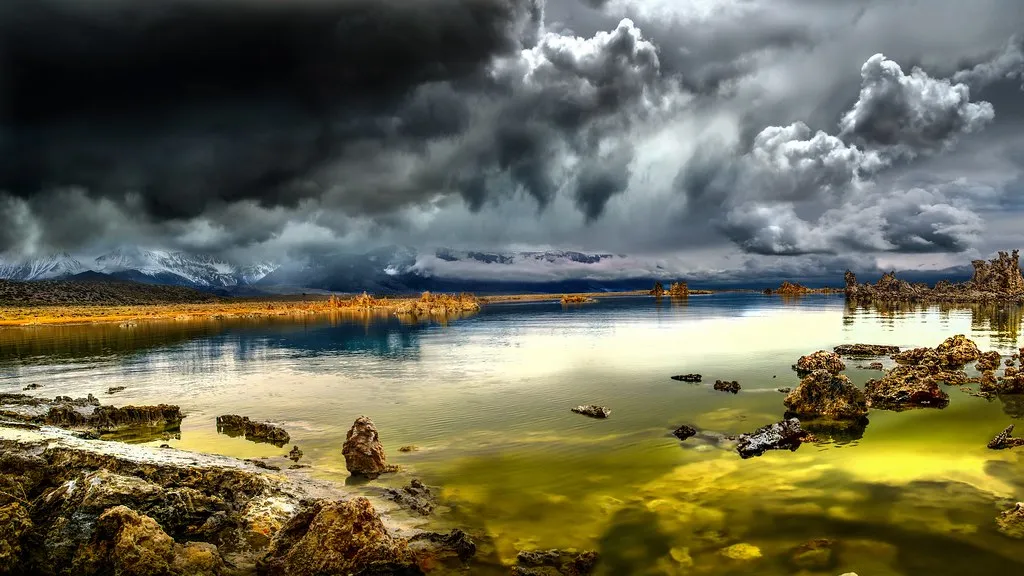 Les fabuleux paysages du lac Mono, mer morte de Californie Les fabuleux paysages du lac Mono mer morte de Californie 17 Les-fabuleux-paysages-du-lac-Mono-mer-morte-de-Californie-17