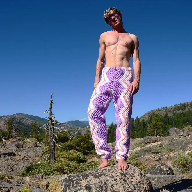 Les pantalons au crochet pour homme, la mode de cet hiver? Les pantalons au crochet pour homme la mode de cet hiver 16 Les-pantalons-au-crochet-pour-homme-la-mode-de-cet-hiver-tricot