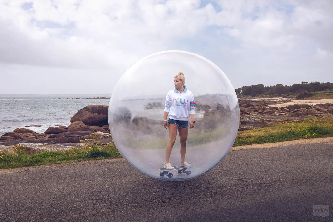 Pandemic Lifestyle - la tendance covid-19 Pandemic Lifestyle la tendance covid 19 mode coronavirus surrealiste 8 skateboard Pandemic-Lifestyle-la-tendance-covid-19-mode-coronavirus-surrealiste-8-skateboard