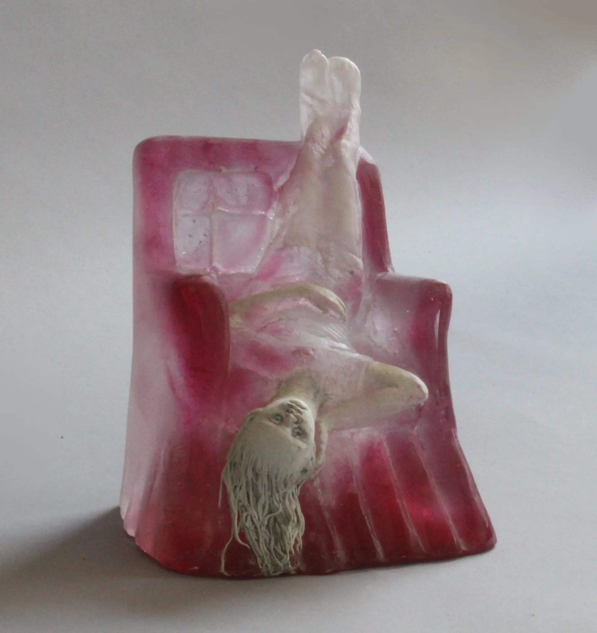 De nouvelles sculptures de créatures hybrides de verre et céramique de nouvelles sculptures de creatures hybrides de verre et ceramique par Christina Bothwell 5 humeur de-nouvelles-sculptures-de-creatures-hybrides-de-verre-et-ceramique-par-Christina-Bothwell-5-humeur