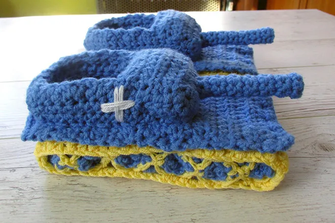 des pantoufles tank en laine au crochet des pantoufles tank en laine au crochet 4 des-pantoufles-tank-en-laine-au-crochet-4