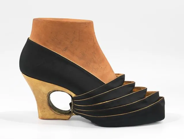 Les fantastiques chaussures pour femme de Steven Arpad de 1939 les fantastiques chaussures pour femme de Steven Arpad de 1939 35 les-fantastiques-chaussures-pour-femme-de-Steven-Arpad-de-1939