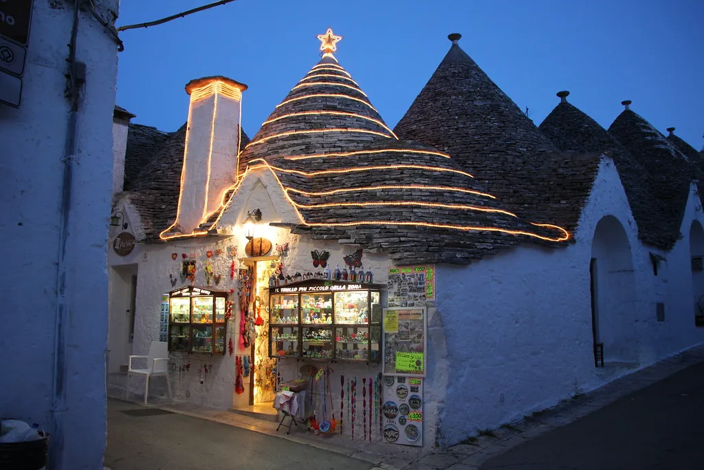 Alberobello et ses trulli, village de conte de fée d'Italie Alberobello et ses trulli village de conte de fee d Italie pouilles 12 Alberobello-et-ses-trulli-village-de-conte-de-fee-d-Italie-pouilles-12