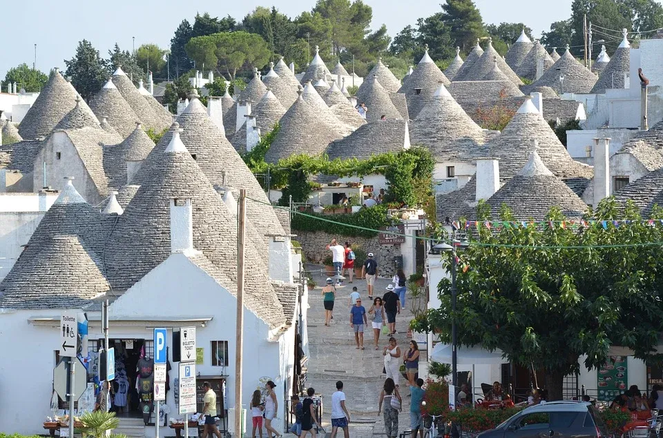 Alberobello et ses trulli, village de conte de fée d'Italie Alberobello et ses trulli village de conte de fee d Italie pouilles 4 Alberobello-et-ses-trulli-village-de-conte-de-fee-d-Italie-pouilles-4