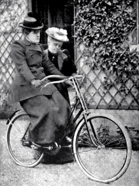 Frances Willard sur son vélo Gladys Frances Willard sur son velo Gladys 3 Frances-Willard-sur-son-velo-Gladys