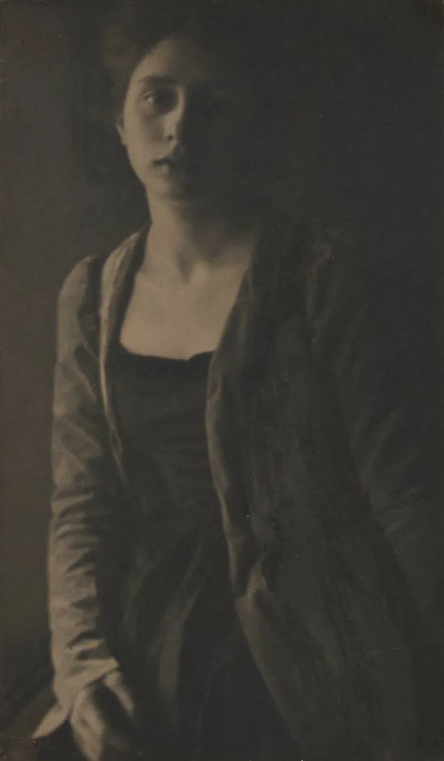 49 magnifiques portraits de femmes par Clarence Hudson White Les magnifiques portraits de Clarence Hudson White portrait de femme noir et blanc 9 Les-magnifiques-portraits-de-Clarence-Hudson-White-portrait-de-femme-noir-et-blanc