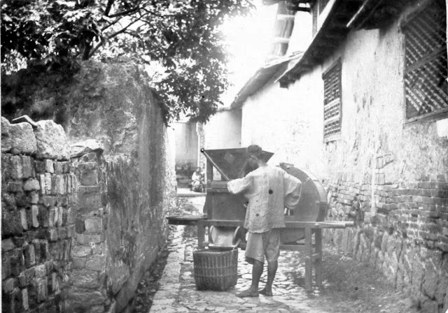 28 clichés de la vie en Chine à la fin du 19ème siècle et au début du 20ème siècle 28 cliches de la vie en Chine a la fin du 19eme siecle et au debut du 20eme siecle william charles white 11 28-cliches-de-la-vie-en-Chine-a-la-fin-du-19eme-siecle-et-au-debut-du-20eme-siecle-william-charles-white