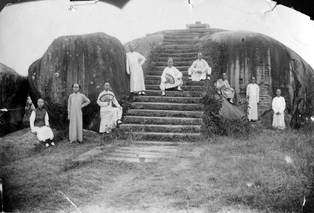 28 clichés de la vie en Chine à la fin du 19ème siècle et au début du 20ème siècle 28 cliches de la vie en Chine a la fin du 19eme siecle et au debut du 20eme siecle william charles white 27 28-cliches-de-la-vie-en-Chine-a-la-fin-du-19eme-siecle-et-au-debut-du-20eme-siecle-william-charles-white