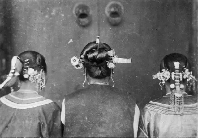 28 clichés de la vie en Chine à la fin du 19ème siècle et au début du 20ème siècle 28 cliches de la vie en Chine a la fin du 19eme siecle et au debut du 20eme siecle william charles white 3 28-cliches-de-la-vie-en-Chine-a-la-fin-du-19eme-siecle-et-au-debut-du-20eme-siecle-william-charles-white