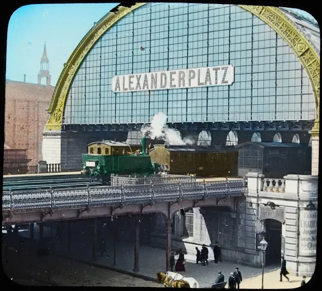 40 photos colorisées de Berlin fin XIXème et début XXème siècle 40 photos colorisees de Berlin fin XIXeme et debut XXeme siecle 33 40-photos-colorisees-de-Berlin-fin-XIXeme-et-debut-XXeme-siecle