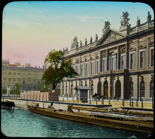 40 photos colorisées de Berlin fin XIXème et début XXème siècle 40 photos colorisees de Berlin fin XIXeme et debut XXeme siecle 38 40-photos-colorisees-de-Berlin-fin-XIXeme-et-debut-XXeme-siecle