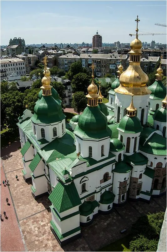 7 merveilles d' Ukraine 7 merveilles d ukraine cathedrale sainte sophie de kiev 2 7-merveilles-d-ukraine-cathedrale-sainte-sophie-de-kiev-2