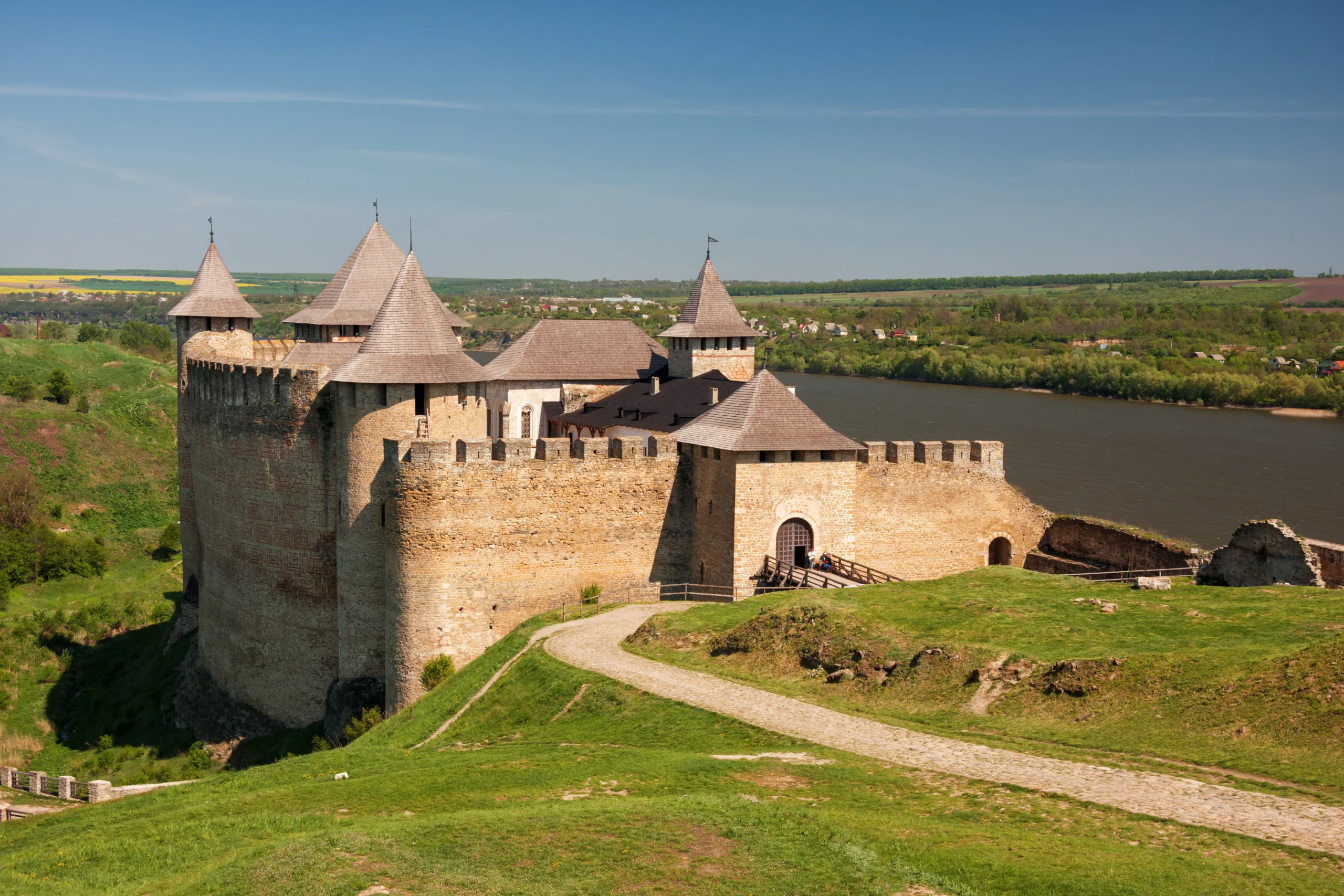 7 merveilles d' Ukraine 7 merveilles d ukraine la forteresse de Khotin Khotyn 2 scaled 7-merveilles-d-ukraine-la-forteresse-de-Khotin-Khotyn-2-scaled