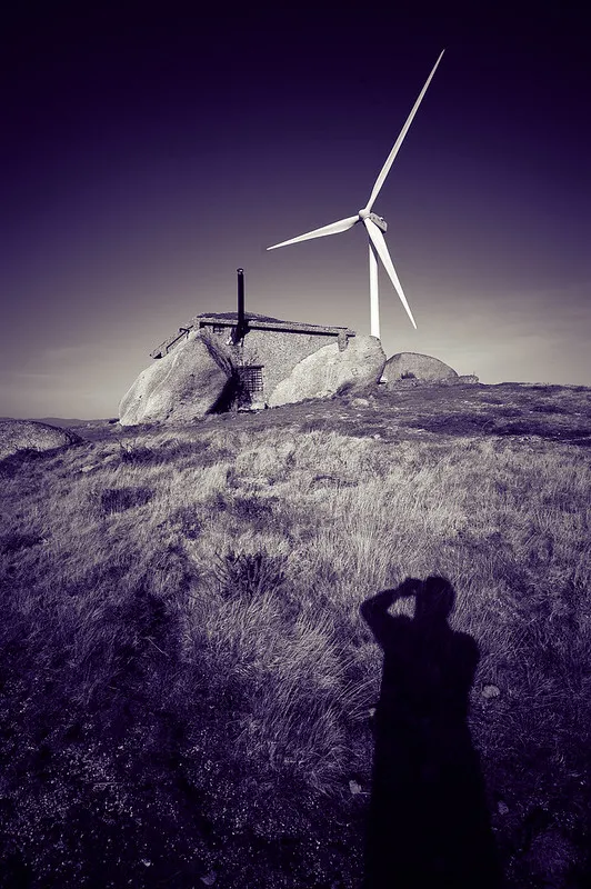 Casa do Penedo - la maison rocher de Fafe Casa do Penedo la maison rocher de Fafe pierre portugal 8 Casa-do-Penedo-la-maison-rocher-de-Fafe-pierre-portugal-8