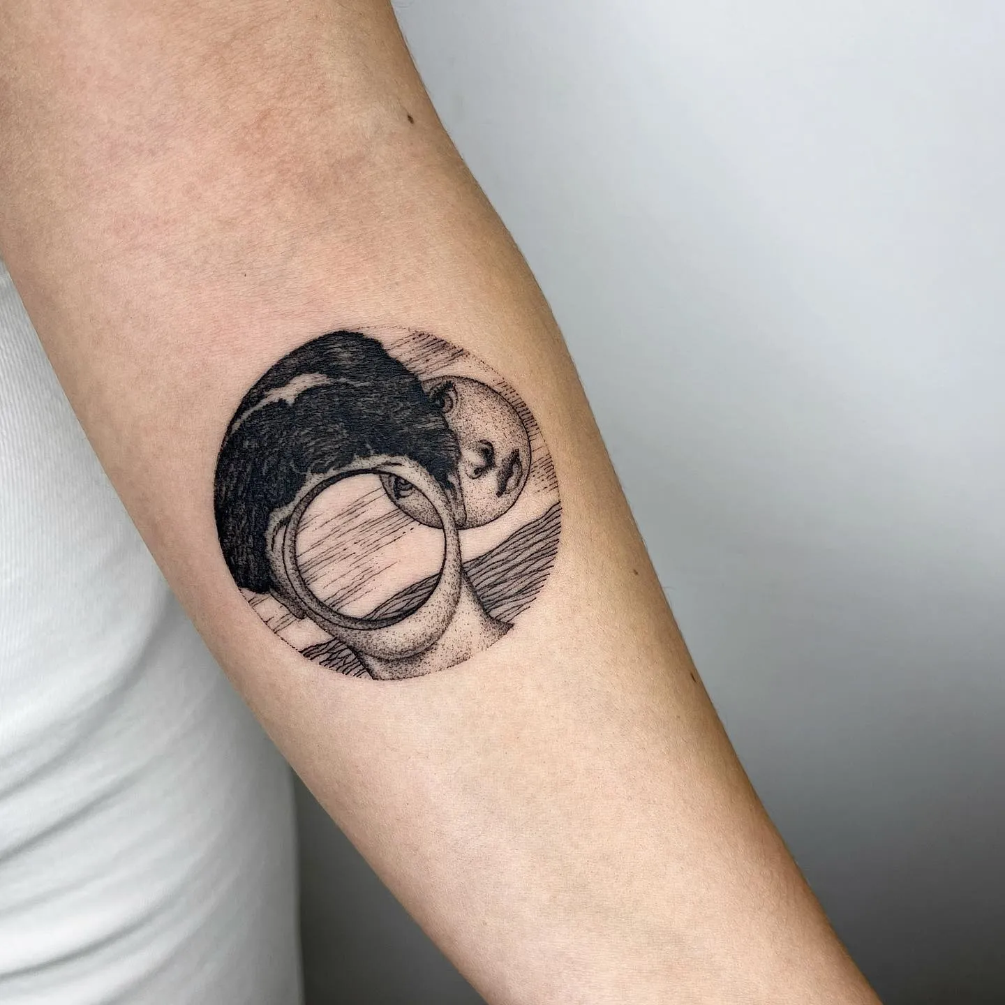 De nouveaux tatouages scientifiques et bizarres par Michele Volpi De nouveaux tatouages scientifiques et bizarres par Michele Volpi 11 De-nouveaux-tatouages-scientifiques-et-bizarres-par-Michele-Volpi