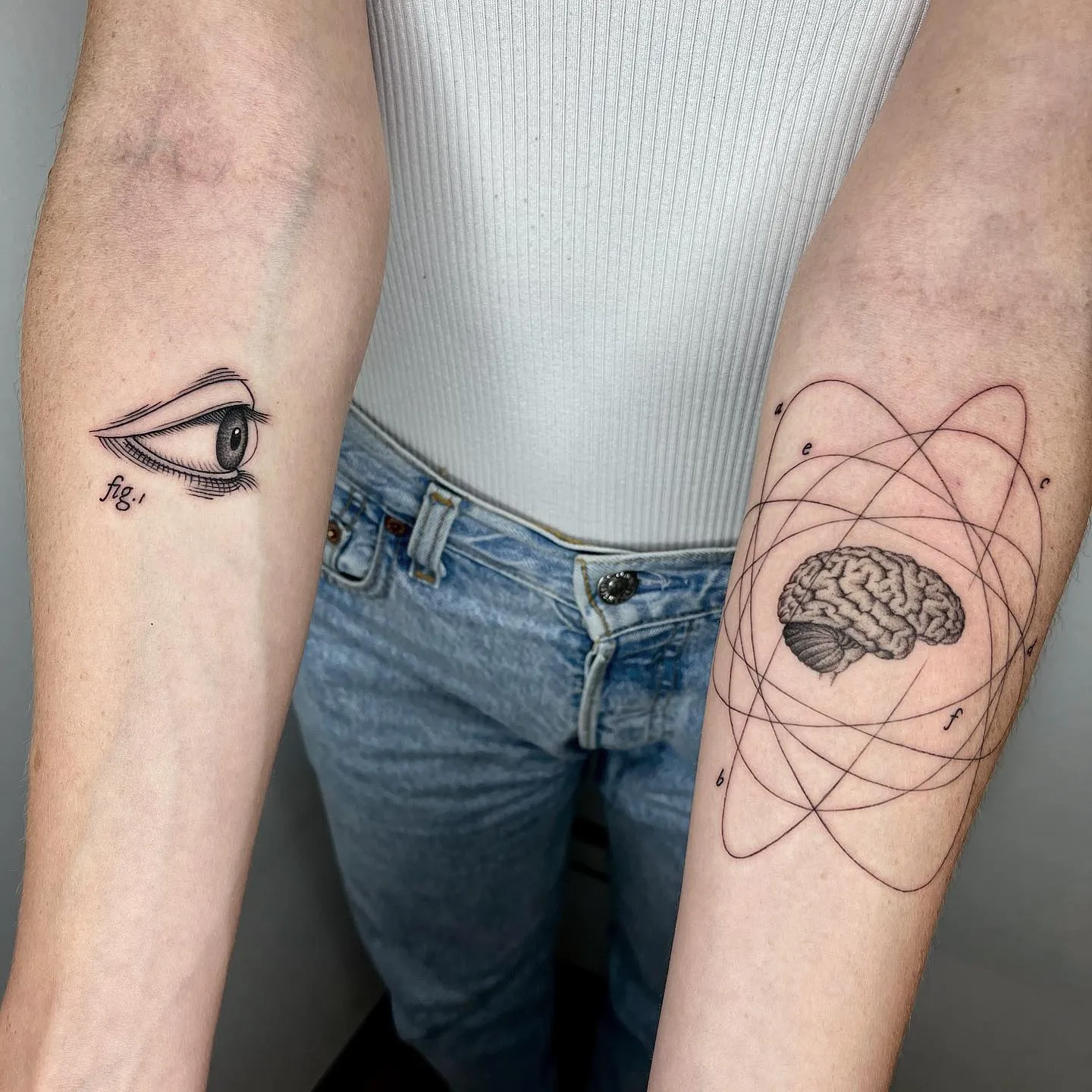 De nouveaux tatouages scientifiques et bizarres par Michele Volpi De nouveaux tatouages scientifiques et bizarres par Michele Volpi 3 De-nouveaux-tatouages-scientifiques-et-bizarres-par-Michele-Volpi