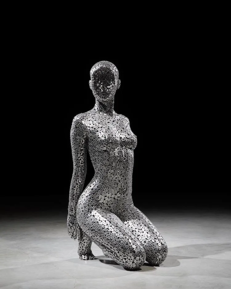 De nouvelles sculptures de personnages en chaines de vélo par Young-Deok Seo De nouvelles sculptures de personnages en chaines de velo par Young Deok Seo 10 De-nouvelles-sculptures-de-personnages-en-chaines-de-velo-par-Young-Deok-Seo