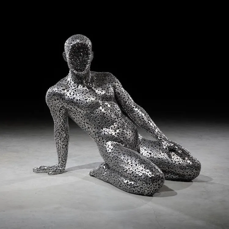 De nouvelles sculptures de personnages en chaines de vélo par Young-Deok Seo De nouvelles sculptures de personnages en chaines de velo par Young Deok Seo 8 De-nouvelles-sculptures-de-personnages-en-chaines-de-velo-par-Young-Deok-Seo