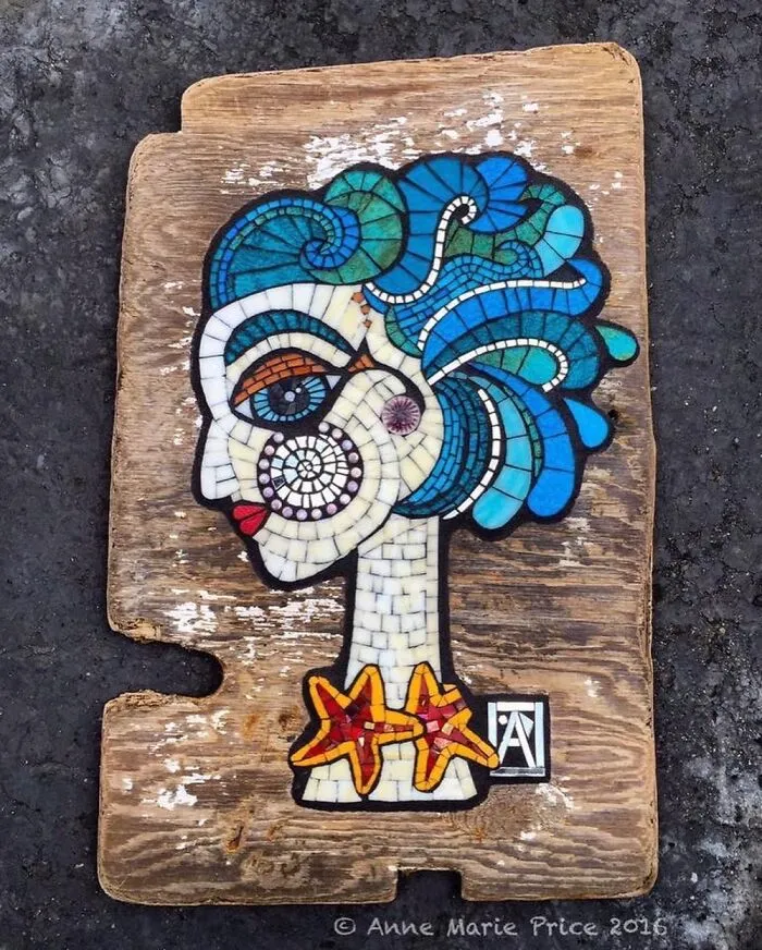 Des mosaïques sur des surfs et autres supports Des mosaiques sur des surfs et autres supports 14 Des-mosaiques-sur-des-surfs-et-autres-supports