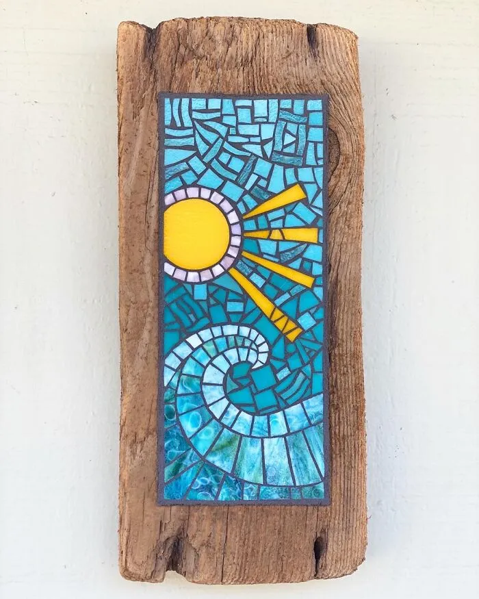 Des mosaïques sur des surfs et autres supports Des mosaiques sur des surfs et autres supports 15 Des-mosaiques-sur-des-surfs-et-autres-supports