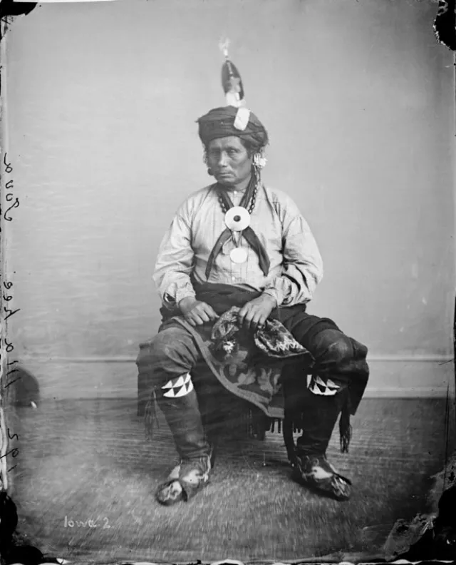 Des portraits de chefs indiens et autres par Alexander Gardner dans les années 1860 Des portraits de chefs indiens et autres par Alexander Gardner dans les annees 1860 3 Des-portraits-de-chefs-indiens-et-autres-par-Alexander-Gardner-dans-les-annees-1860-3