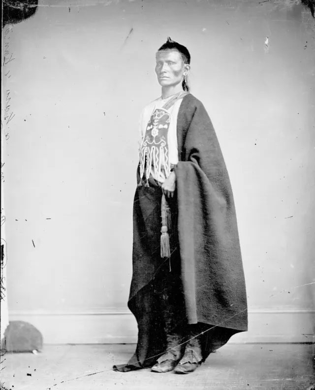 Des portraits de chefs indiens et autres par Alexander Gardner dans les années 1860 Des portraits de chefs indiens et autres par Alexander Gardner dans les annees 1860 5 Des-portraits-de-chefs-indiens-et-autres-par-Alexander-Gardner-dans-les-annees-1860-5