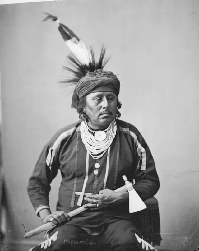 Des portraits de chefs indiens et autres par Alexander Gardner dans les années 1860 Des portraits de chefs indiens et autres par Alexander Gardner dans les annees 1860 7 Des-portraits-de-chefs-indiens-et-autres-par-Alexander-Gardner-dans-les-annees-1860-7