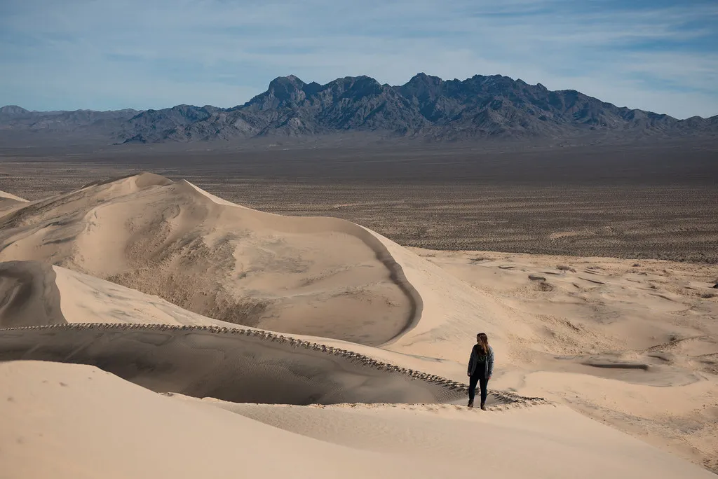 Kelso Dunes : les dunes de sable musicales de Californie Kelso Dunes les dunes de sable musicales de Californie desert mojave 4 Kelso-Dunes-les-dunes-de-sable-musicales-de-Californie-desert-mojave-4