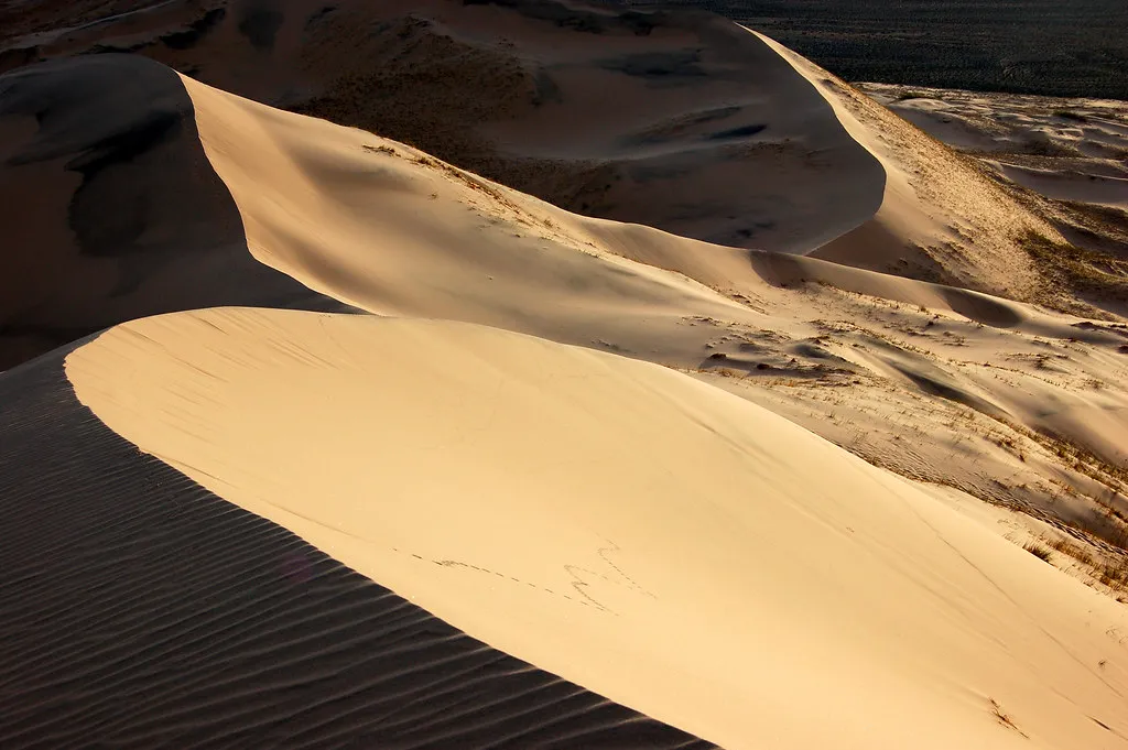 Kelso Dunes : les dunes de sable musicales de Californie Kelso Dunes les dunes de sable musicales de Californie desert mojave 6 Kelso-Dunes-les-dunes-de-sable-musicales-de-Californie-desert-mojave-6