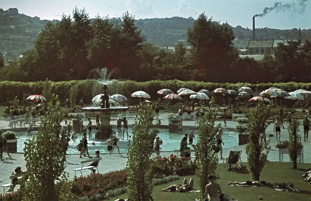 L'été à Budapest en 1939 en agfacolor L ete a Budapest en 1939 en agfacolor hongrie seconde guerre mondiale 12 L-ete-a-Budapest-en-1939-en-agfacolor-hongrie-seconde-guerre-mondiale