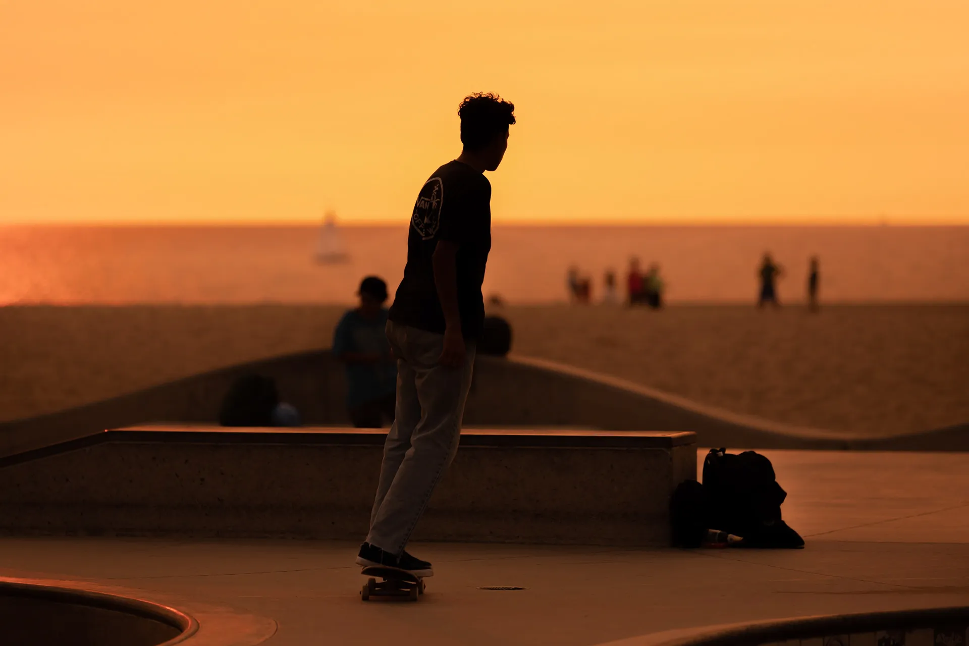 Portraits et silhouettes au coucher du soleil sur Venice Beach Portraits et silhouettes au coucher du soleil sur Venice Beach los angeles californie 11 Portraits-et-silhouettes-au-coucher-du-soleil-sur-Venice-Beach-los-angeles-californie-11