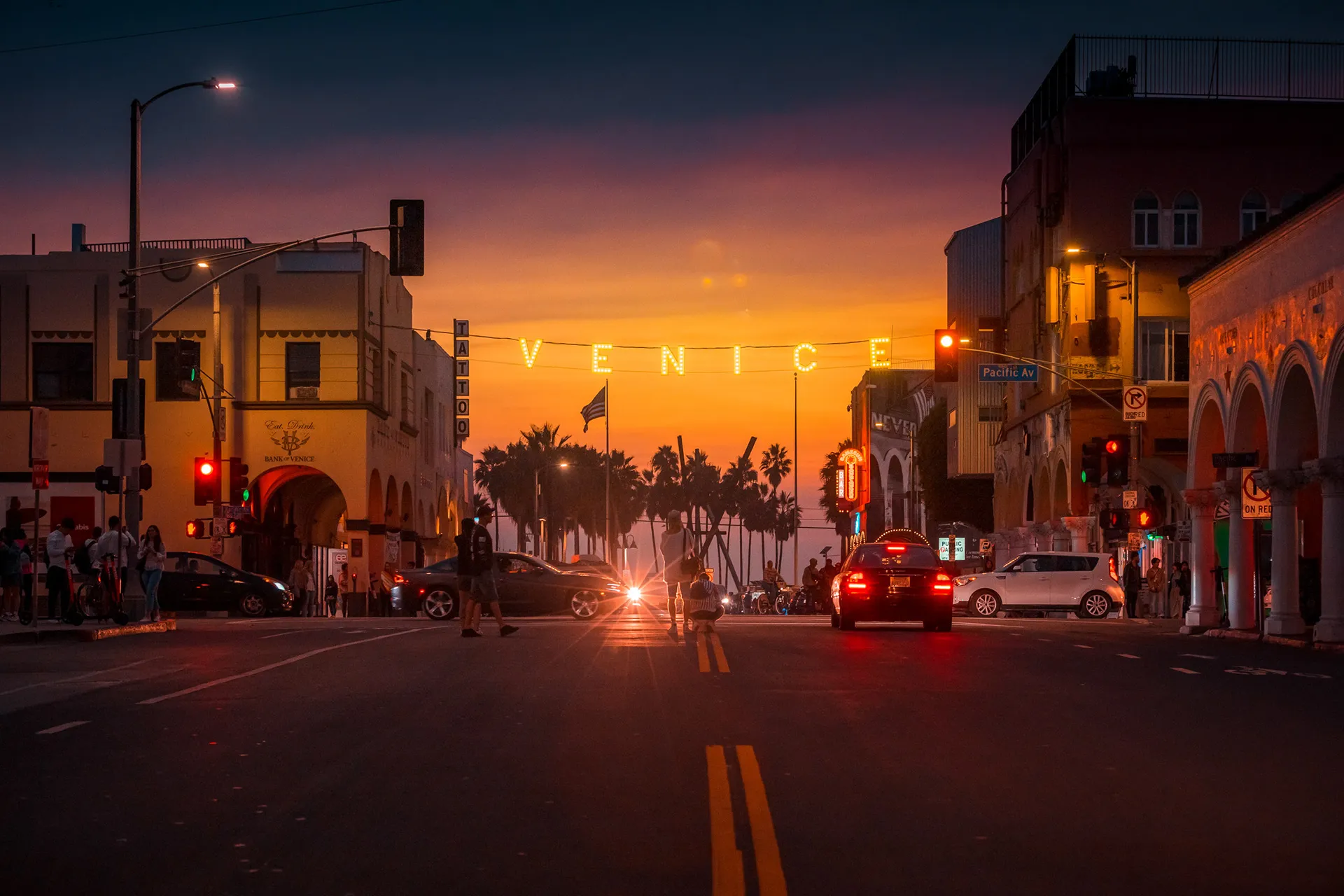 Portraits et silhouettes au coucher du soleil sur Venice Beach Portraits et silhouettes au coucher du soleil sur Venice Beach los angeles californie 13 Portraits-et-silhouettes-au-coucher-du-soleil-sur-Venice-Beach-los-angeles-californie-13