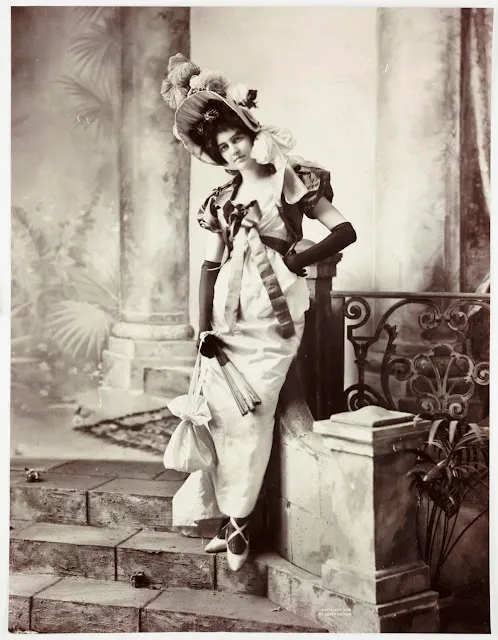 Quelques portraits de femmes américaines au virage du 20ème siècle par James Arthur Quelques portraits de femmes americaines au virage du 20eme siecle par James Arthur 13 Quelques-portraits-de-femmes-americaines-au-virage-du-20eme-siecle-par-James-Arthur