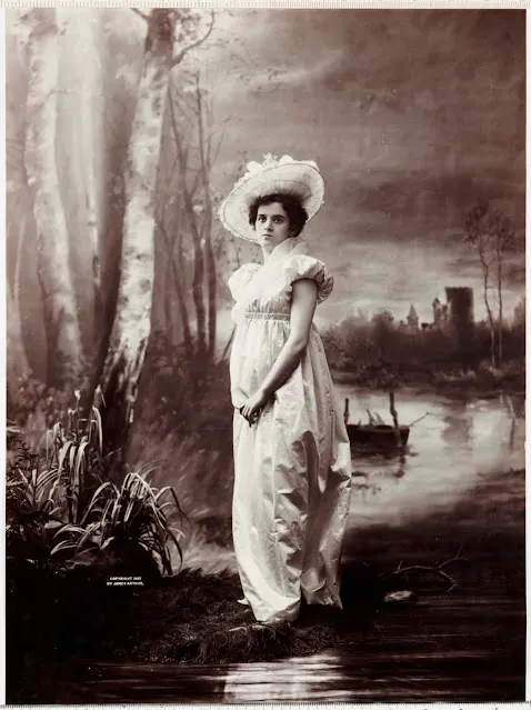 Quelques portraits de femmes américaines au virage du 20ème siècle par James Arthur Quelques portraits de femmes americaines au virage du 20eme siecle par James Arthur 16 Quelques-portraits-de-femmes-americaines-au-virage-du-20eme-siecle-par-James-Arthur