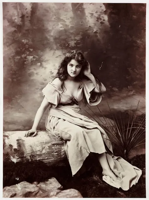 Quelques portraits de femmes américaines au virage du 20ème siècle par James Arthur Quelques portraits de femmes americaines au virage du 20eme siecle par James Arthur 5 Quelques-portraits-de-femmes-americaines-au-virage-du-20eme-siecle-par-James-Arthur