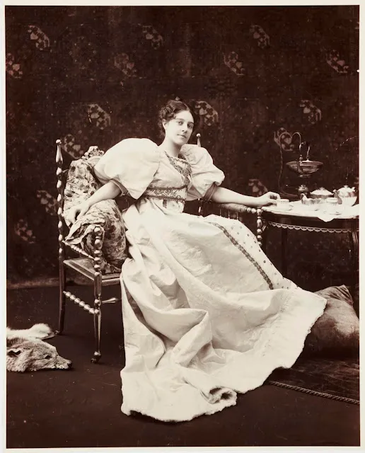 Quelques portraits de femmes américaines au virage du 20ème siècle par James Arthur Quelques portraits de femmes americaines au virage du 20eme siecle par James Arthur 6 Quelques-portraits-de-femmes-americaines-au-virage-du-20eme-siecle-par-James-Arthur