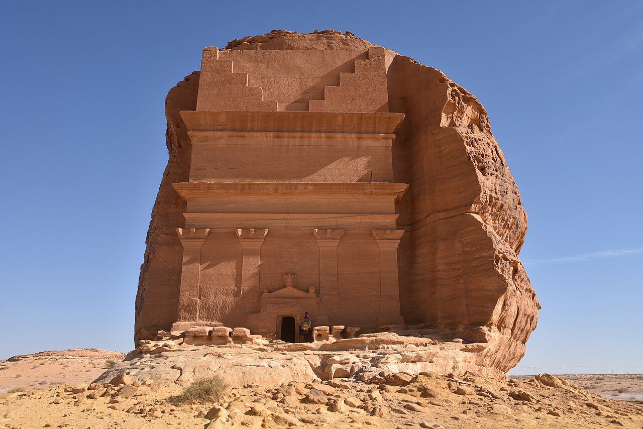 Qasr al-Farid, tombeau nabatéen monumental de Hégra en Arabie saoudite Qasr al-Farid, tombeau nabatéen monumental de Hégra en Arabie saoudite