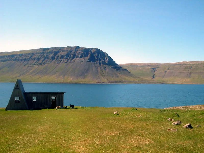 30 maisons abandonnées d'Islande 30 maisons abandonnees d Islande 22 30-maisons-abandonnees-d-Islande-22