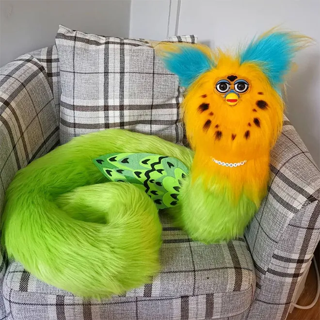 De très longs Furby - des Furby mille-pattes De tres longs Furby rallonge mille patte 11 De-tres-longs-Furby-rallonge-mille-patte