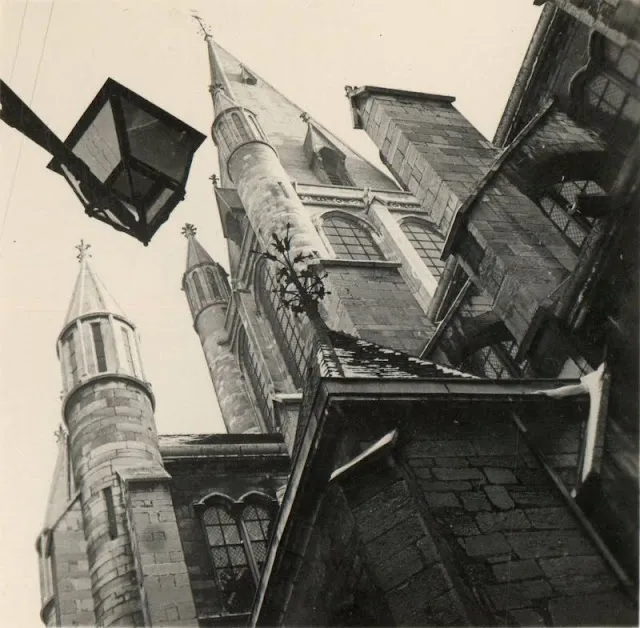 La France des années 1940 sous l'objectif d'un soldat allemand La France des annees 1940 sous l objectif d un soldat allemand 9 eglise notre dame dijon La-France-des-annees-1940-sous-l-objectif-d-un-soldat-allemand-9-eglise-notre-dame-dijon