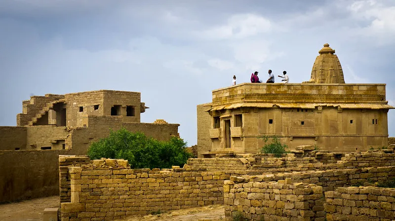 Les ruines du village abandonné de Kuldhara Les ruines du village abandonne de Kuldhara 8 Les-ruines-du-village-abandonne-de-Kuldhara-8
