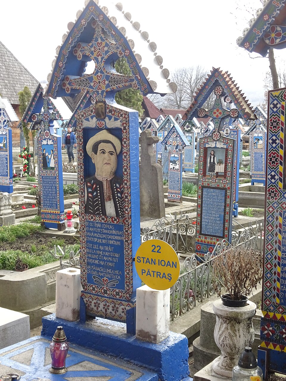 tombe stan ioan patras cimetiere sapanta Tombe de Stan Ioan Pătraș, créateur du cimetière joyeux de Săpânța