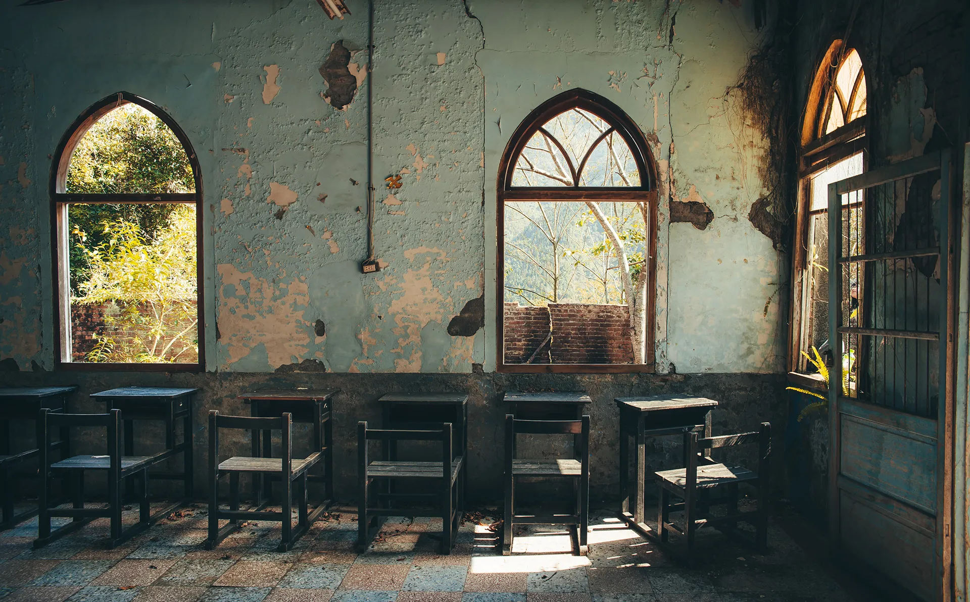 Urbex: exploration d'une église abandonnée à Taïwan urbex exploration d une eglise abandonnee a Taiwan 6 urbex-exploration-d-une-eglise-abandonnee-a-Taiwan