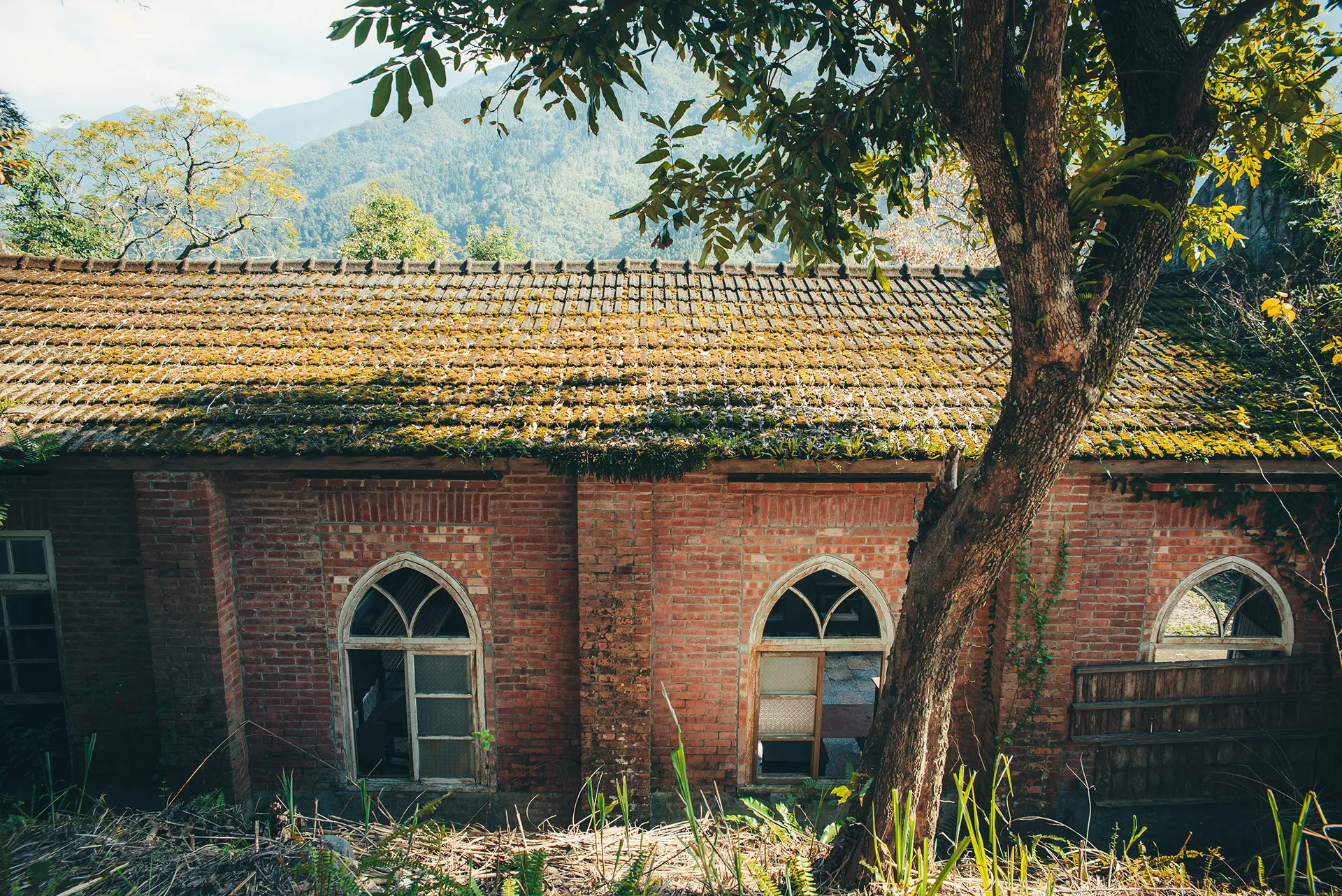 Urbex: exploration d'une église abandonnée à Taïwan urbex exploration d une eglise abandonnee a Taiwan 9 urbex-exploration-d-une-eglise-abandonnee-a-Taiwan