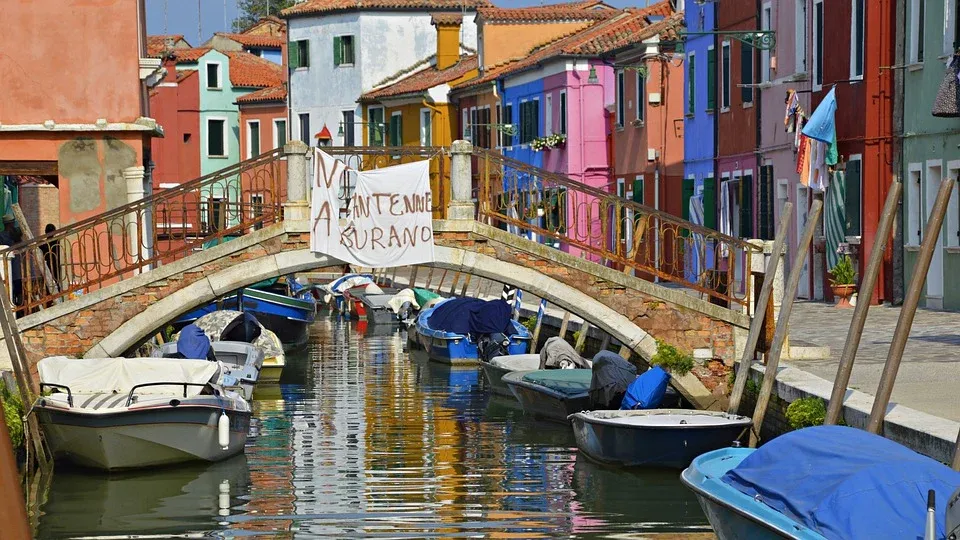 Burano, village arc-en-ciel de Venise Burano village arc en ciel de Venise 5 Burano-village-arc-en-ciel-de-Venise-5