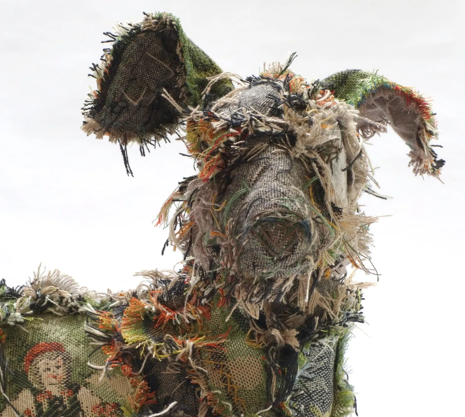 Des chiens textiles en patchwork par Barbara Franc Des chiens textiles en patchwork par Barbara Franc 6 Des-chiens-textiles-en-patchwork-par-Barbara-Franc-6