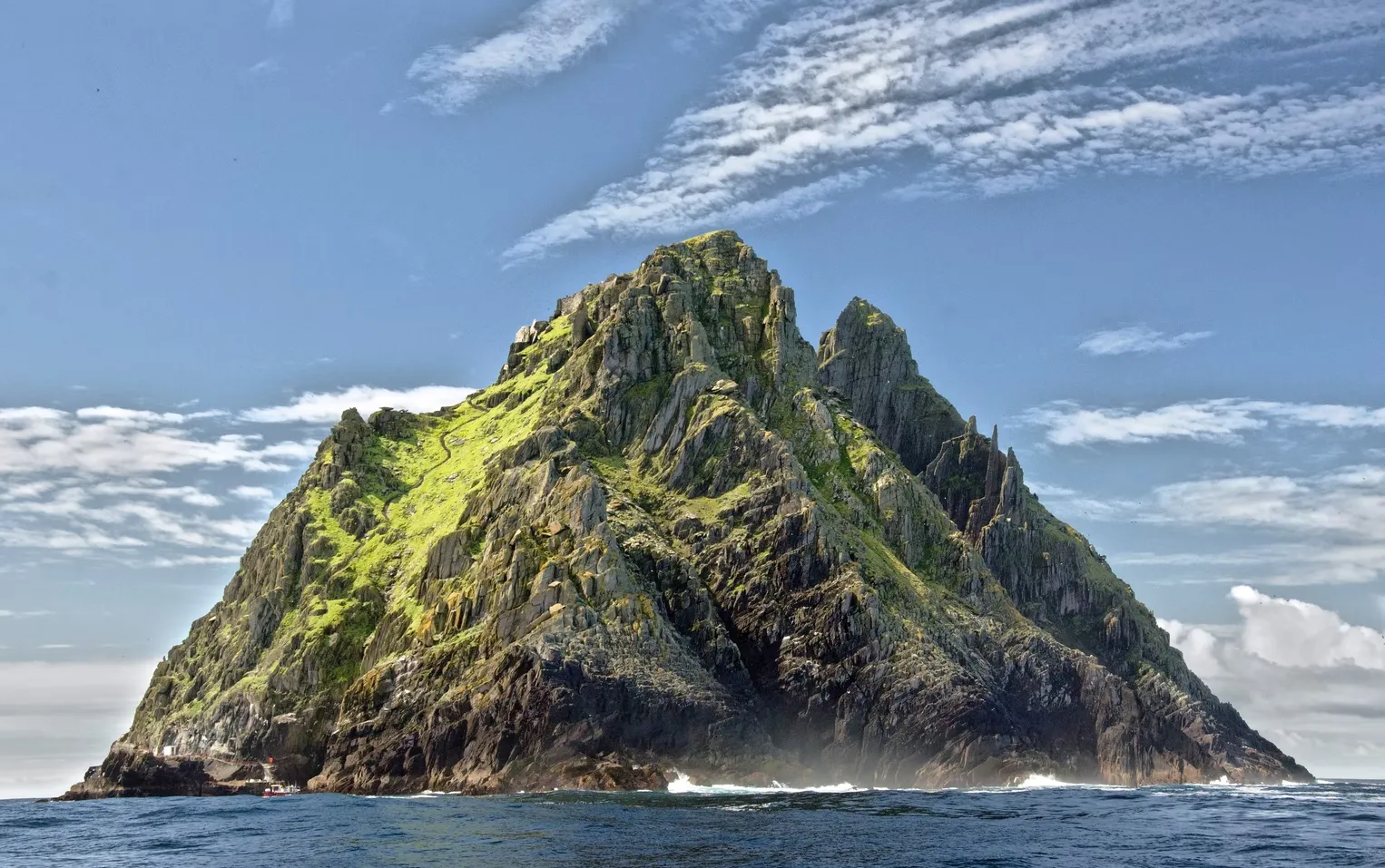 Le monastère de Skellig Michael, ermitage de Luke Skywalker Le monastere de Skellig Michael ermitage de Luke Skywalker star wars 2 Le-monastere-de-Skellig-Michael-ermitage-de-Luke-Skywalker-star-wars-2