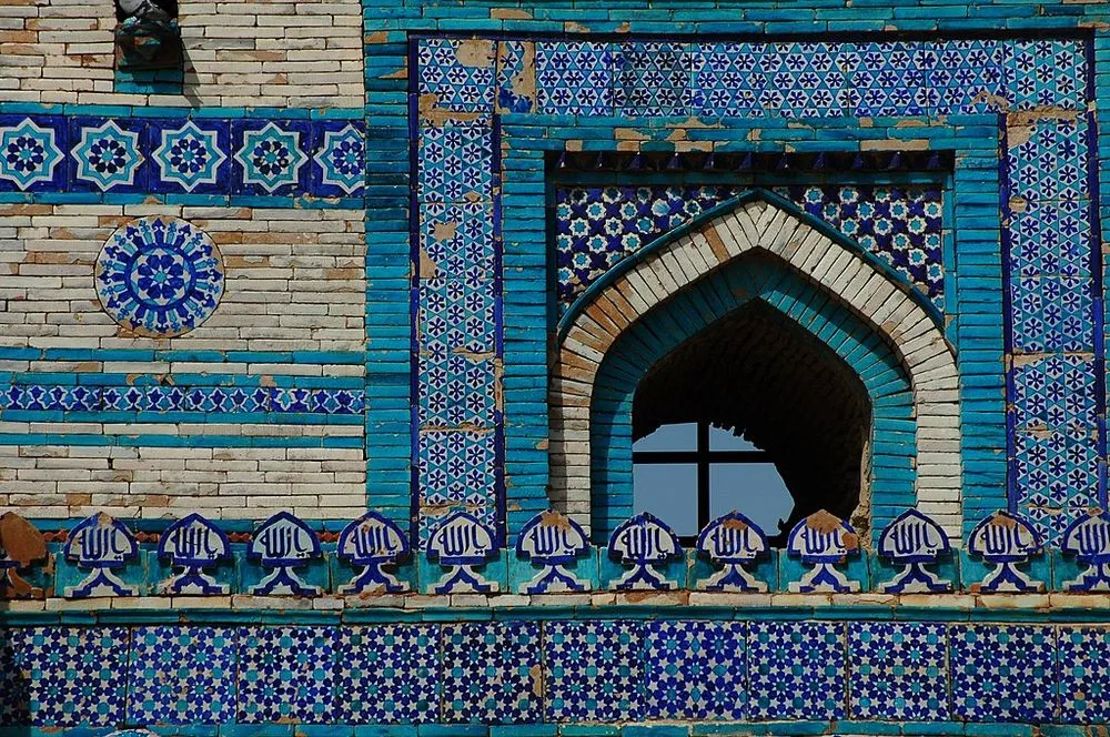 Le tombeau de Bibi Jawindi, un monument en grand péril Le tombeau de Bibi Jawindi un monument ruine pakistan uch 4 Le-tombeau-de-Bibi-Jawindi-un-monument-ruine-pakistan-uch-4